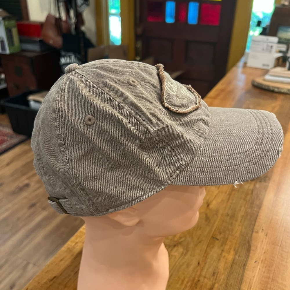 Outback Red Distressed Gray/Beige Cap - Picture 5 of 7